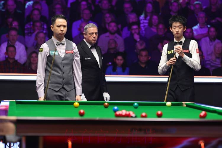 斯诺克大师赛：吴宜泽战胜肖国栋晋级四强